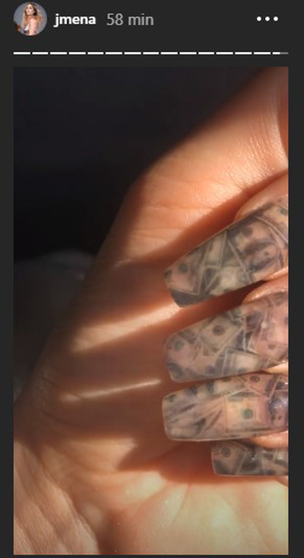 Jimena Barón se decoró las uñas con "millones de dólares", ¿será un buen augurio? (Foto: Instagram/ @jmena)