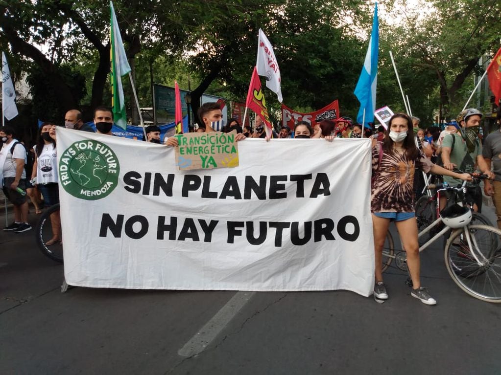 La organización presente en marchas pasadas, siempre alzando las banderas del ambientalismo.