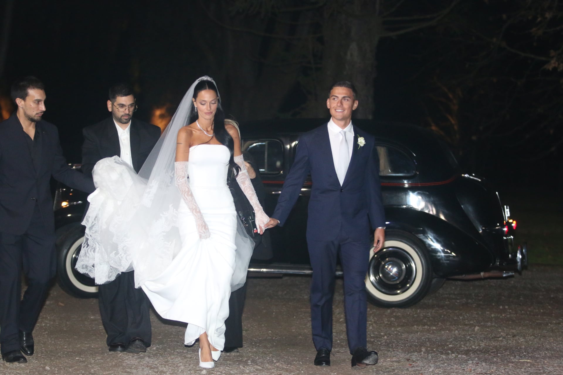 Así fue el look de Oriana Sabatini y Paulo Dybala en su casamiento