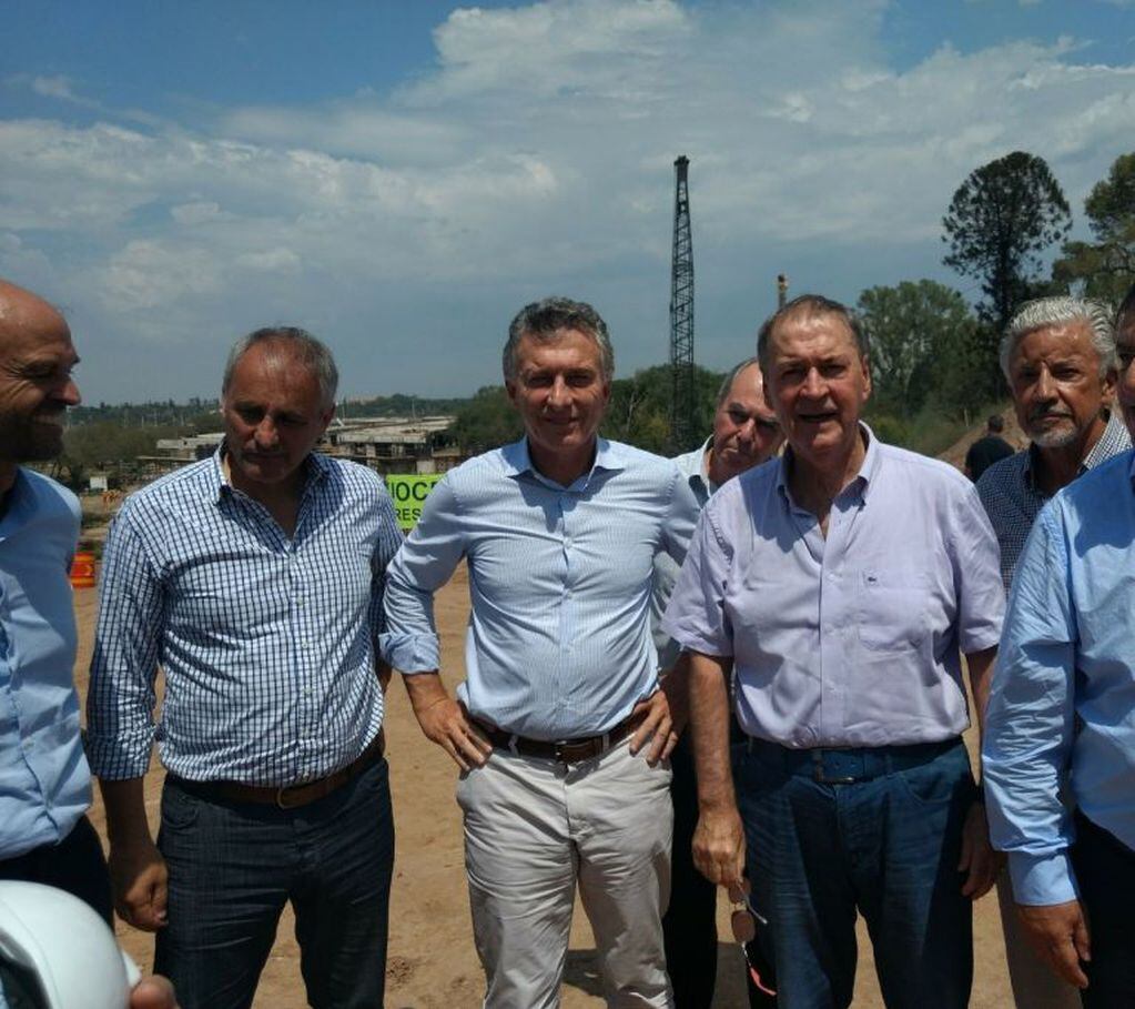 Macri viajó a Córdoba para el lanzamiento del Fiat Cronos y recorrerá obras con Schiaretti