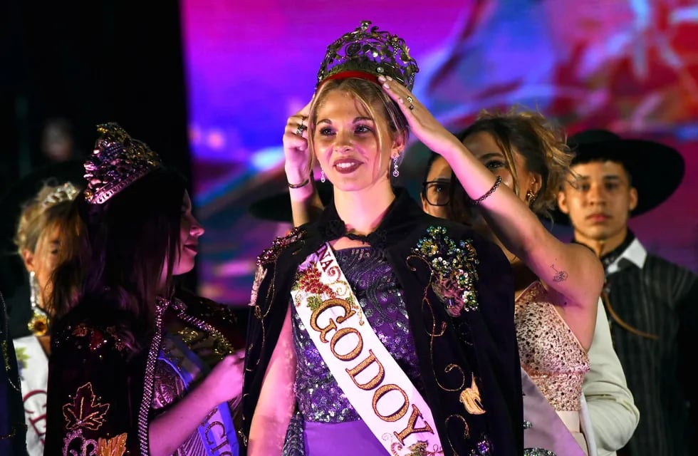 Vendimia 2024: Godoy Cruz eligió a Karen Rubino como su nueva reina. Foto: Prensa Godoy Cruz