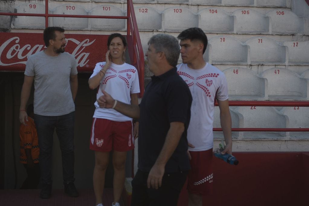 Instituto visitó a Barracas Central en la cancha de Huracán por la Copa de la Liga Profesional 2024. (Federico López Claro / La Voz)