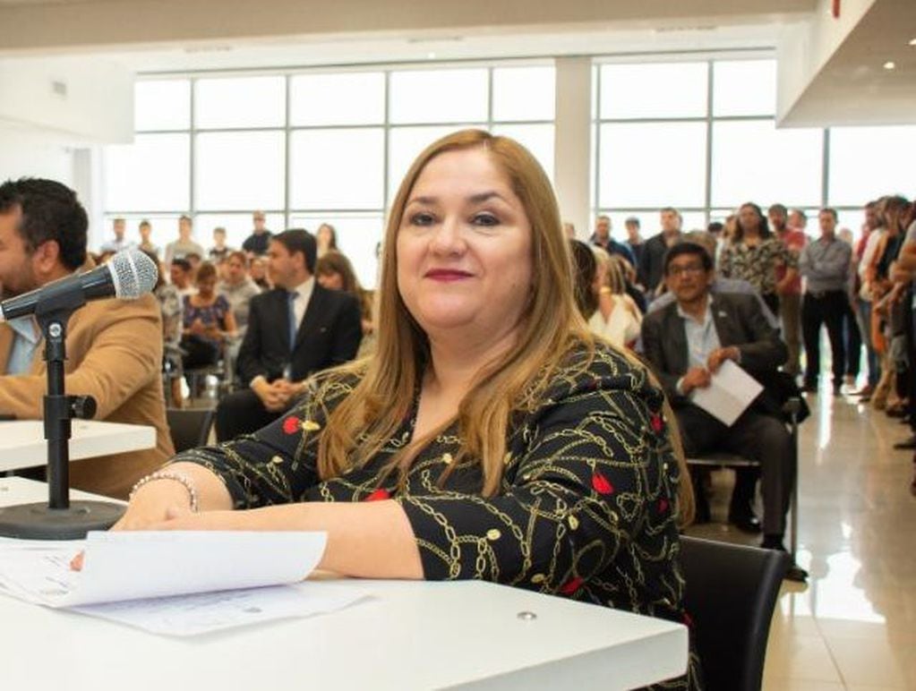 La concejal del Frente de Todos de Caleta Olivia, Paola Álvarez, viajó a Chaco por un acto de Cristina Kirchner con fondos del pueblo.