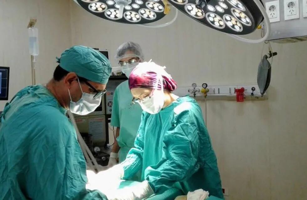 El hospital de Montecarlo realizó su primera cirugía
