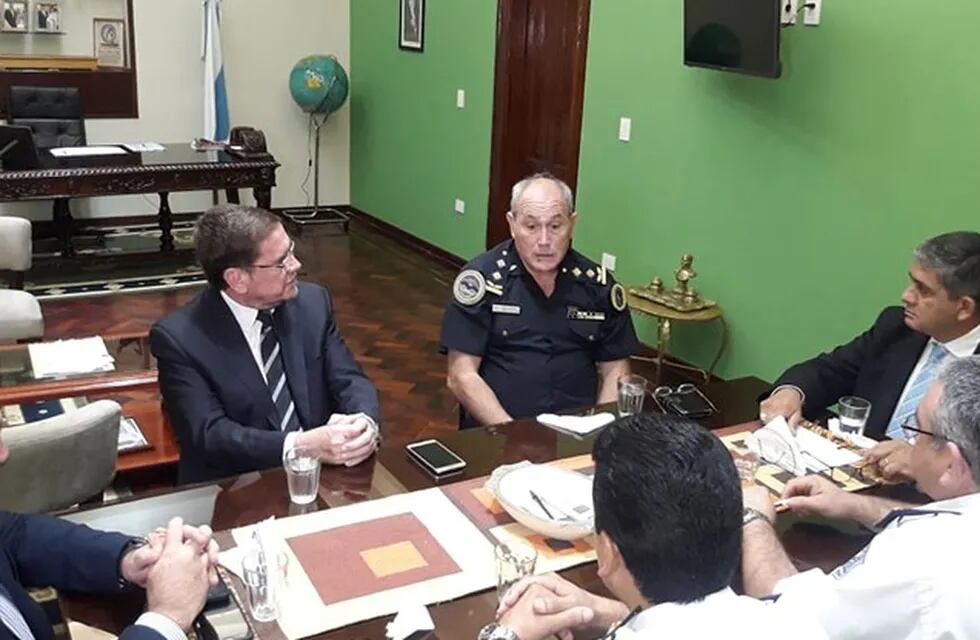 Reunión entre Policía Federal y Policía de Tucumán (Sec. de Estado de Comunicación Pública - Gobierno de Tucumán)