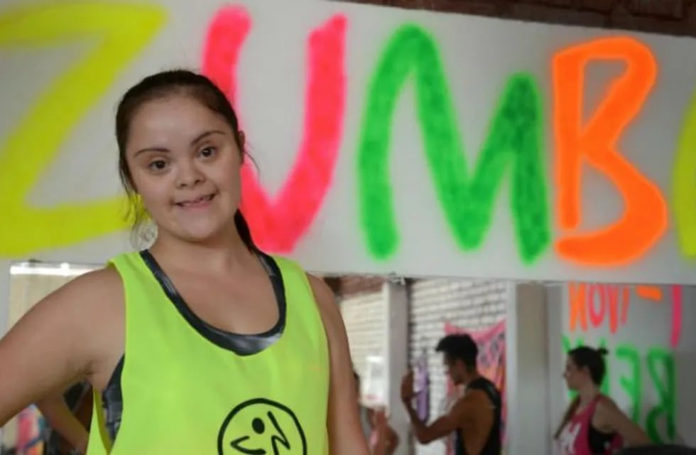 Luciana Peralta, primera instructora cordobesa con Síndrome de Down de Zumba.