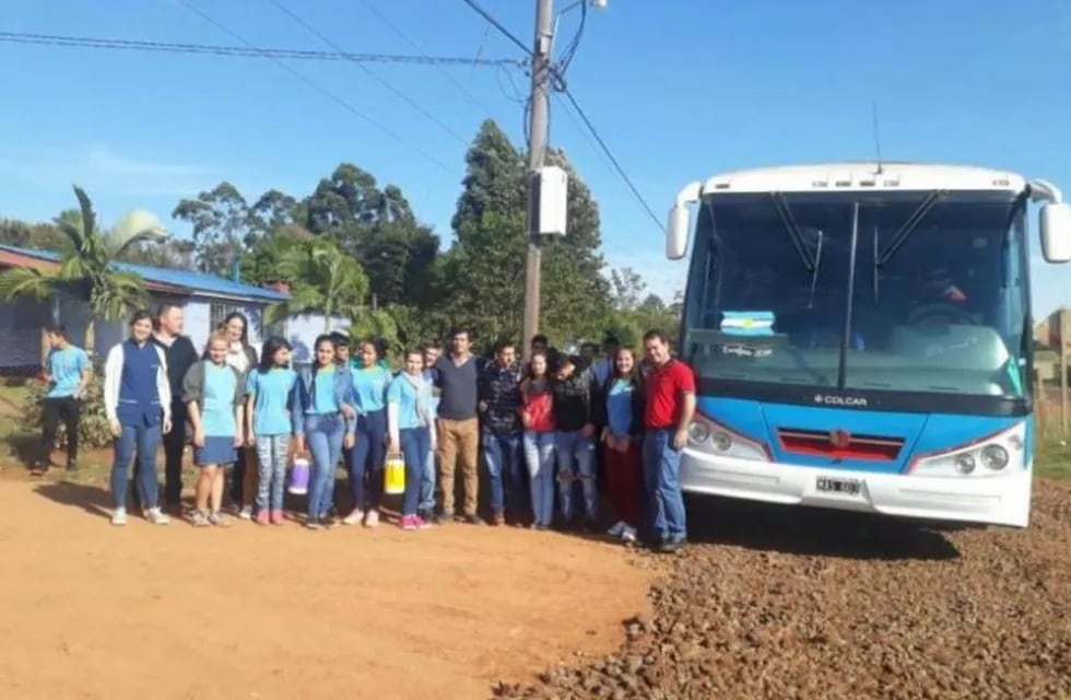 Los estudiantes de Pozo Azul tendrán dos nuevas líneas de transporte gratuito. (Foto: El Territorio)