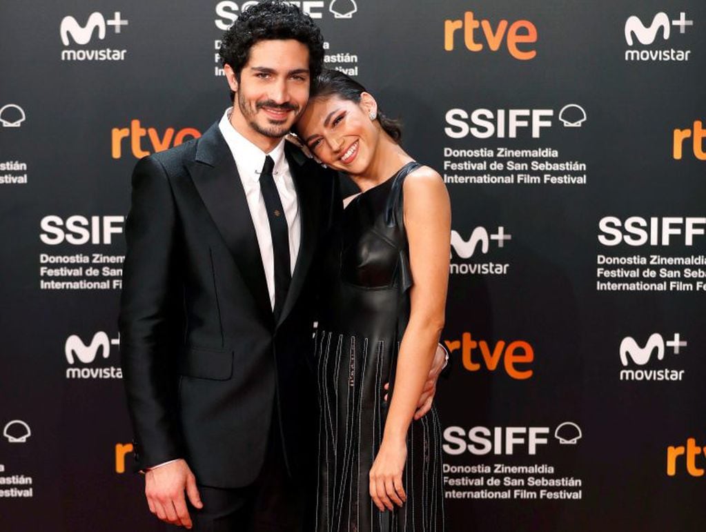 Úrsula Corberó y Chino Darín, en la gala de inauguración de la 66 edición del Festival Internacional de Cine de San Sebastián. EFE/Javier Etxezarreta