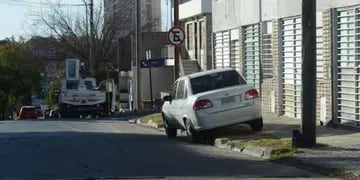 Estacionar en lugares en los que está prohibido es la infracción más común en Córdoba.