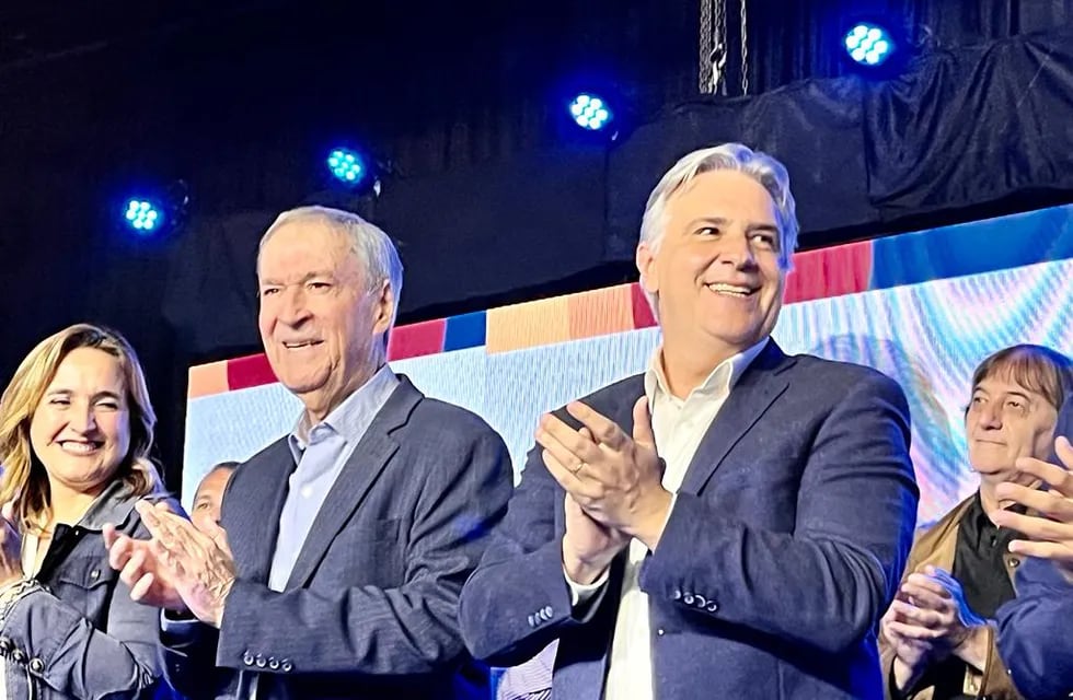 Juan Schiaretti y Martín Llaryora presentaron en Rio Cuarto a sus nuevos socios políticos.
