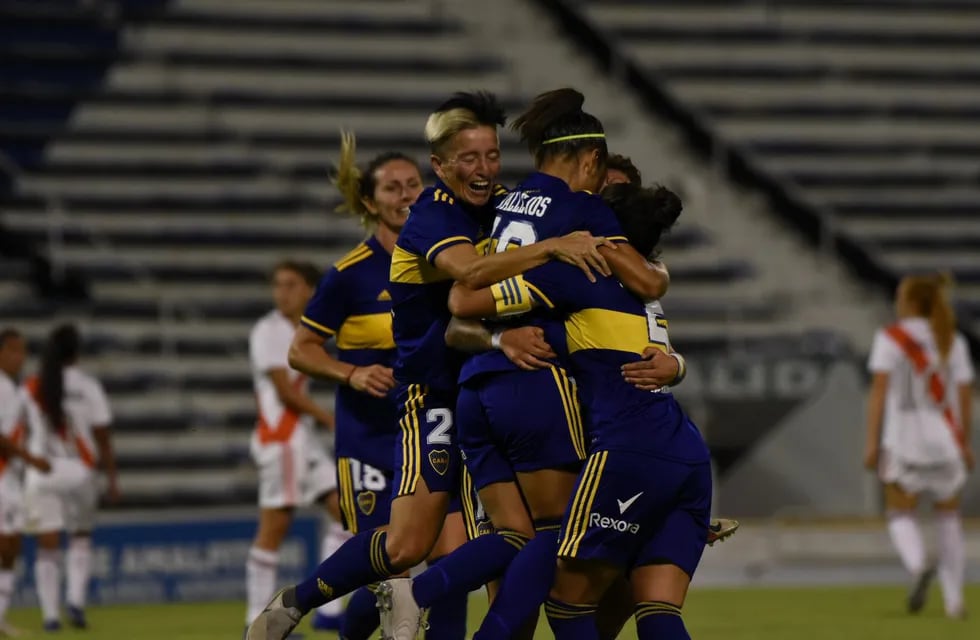 Boca le ganó 7 a 0 a River y es el primer campeón profesional del fútbol femenino. (Twitter: @BocaJrsOficial)