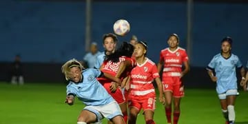 Futbol Femenino, Belgrano contra River.
