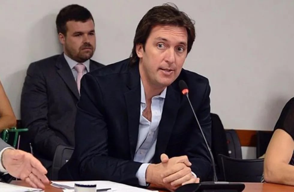 El diputado Eduardo Cáceres aseguró que el dinero forma parte del sueldo de los legisladores.