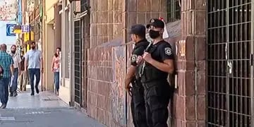 Pusieron custodia policial en una escuela de Rosario