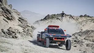 Audi picó en punta en el Dakar con el prototipo eléctrico en manos del sueco Ekstrom.