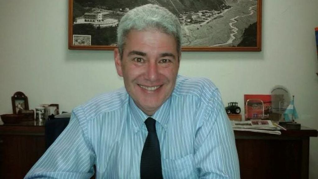El autor de la nota, Ing. Gustavo Lores, decano de la Facultad de Ingeniería de la Universidad Nacional de jujuy (UNJu)