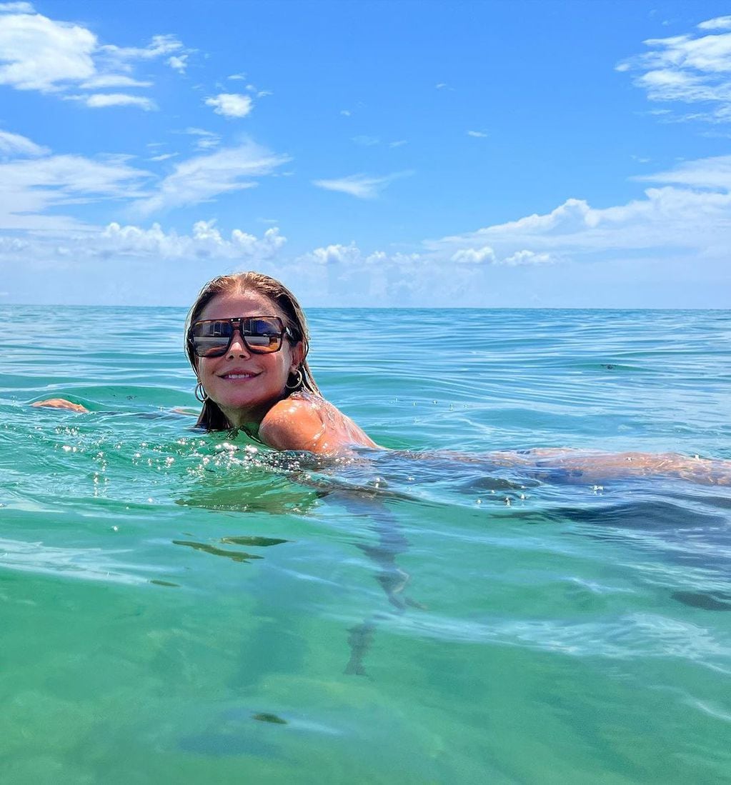 Flavia Palmiero mostró su figura desde las playas de Miami: “Como pez en el agua”