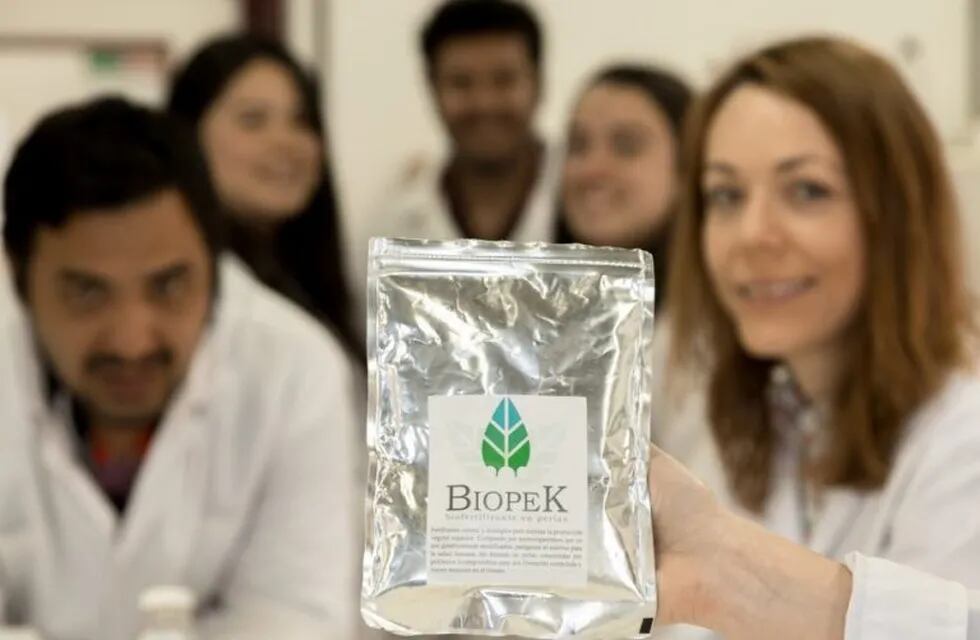 La aplicación de las bioperlas fue planteada para dos tipos de cultivos. Foto: Prensa UNSL