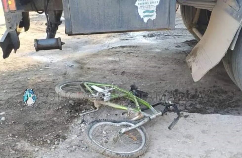 Camión de la Municipalidad embistió a un niño en bicicleta