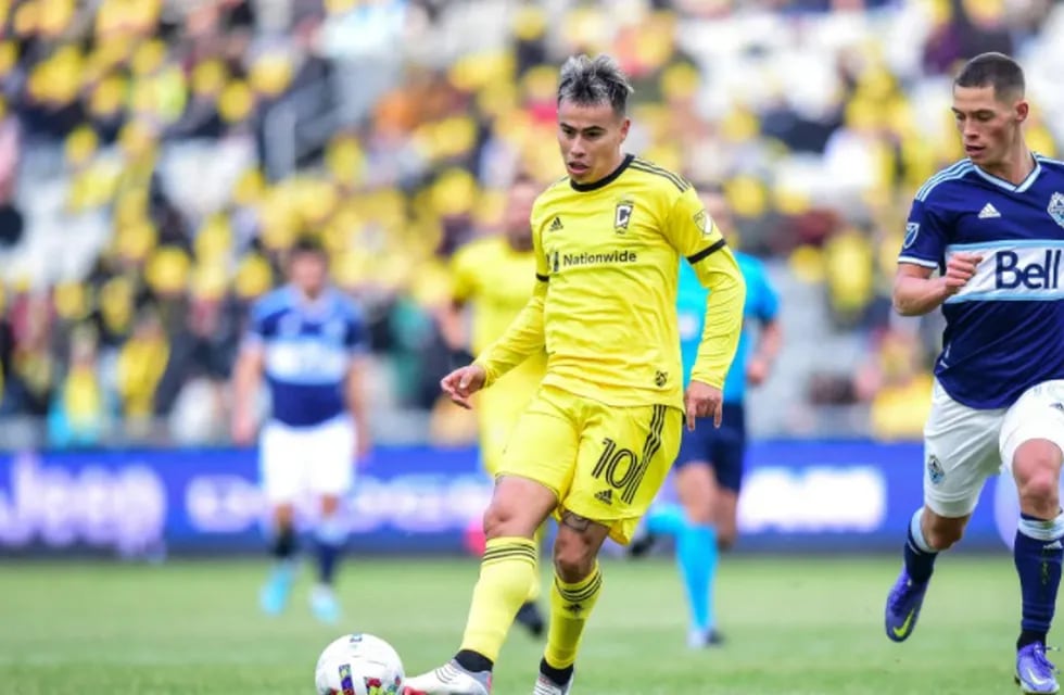 La pelota siempre al 10. "El Chino" Lucas Zelarayán, figura en la MLS. (Prensa Columbus Crew).