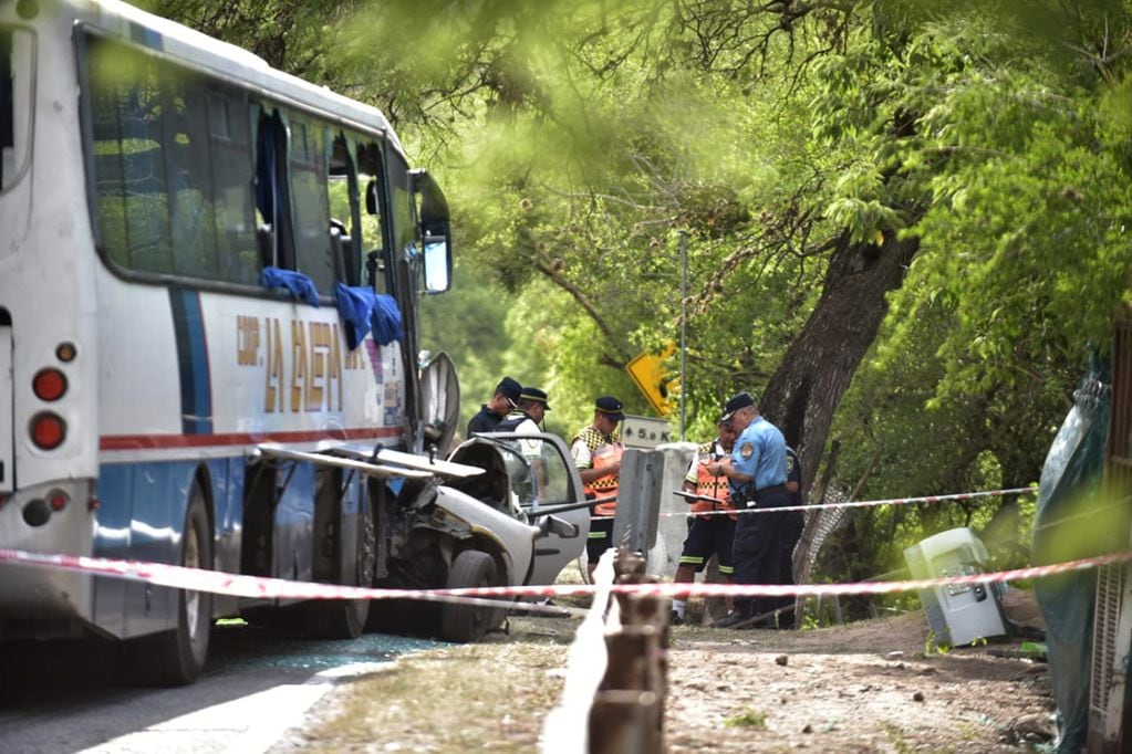 Accidente fatal sobre ruta E-55 a la altura de La Calera. (Nicolás Bravo / La Voz)