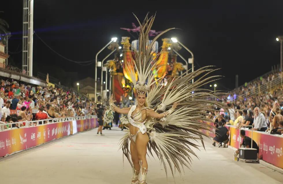 Reina del Carnaval del país.