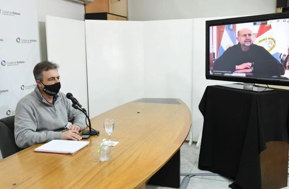 Videoconferencia Castellano y Perotti