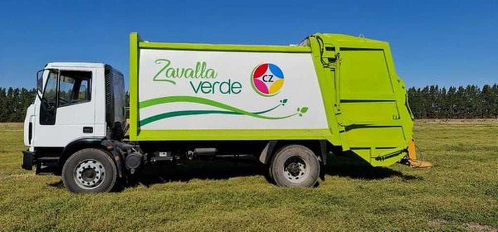 Zavalla recibió un nuevo camión para la recolección de basura domiciliaria (Facebook Comuna de Zavalla)