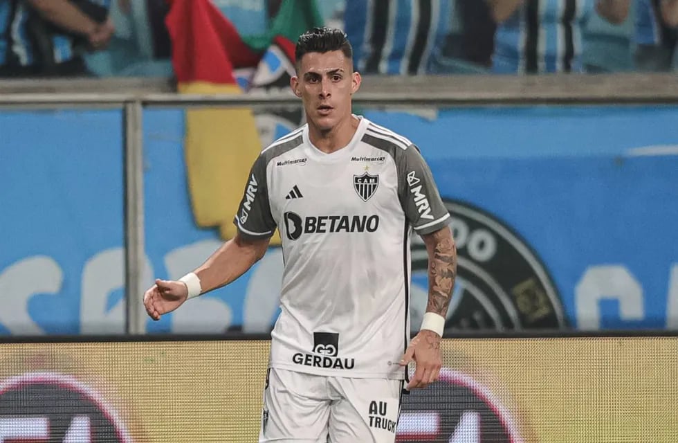 Cristian Pavón pasó del Mineiro al Gremio, lo presentaron ayer viernes y este sábado debutó con gol y una gran actuación (La Voz archivo).