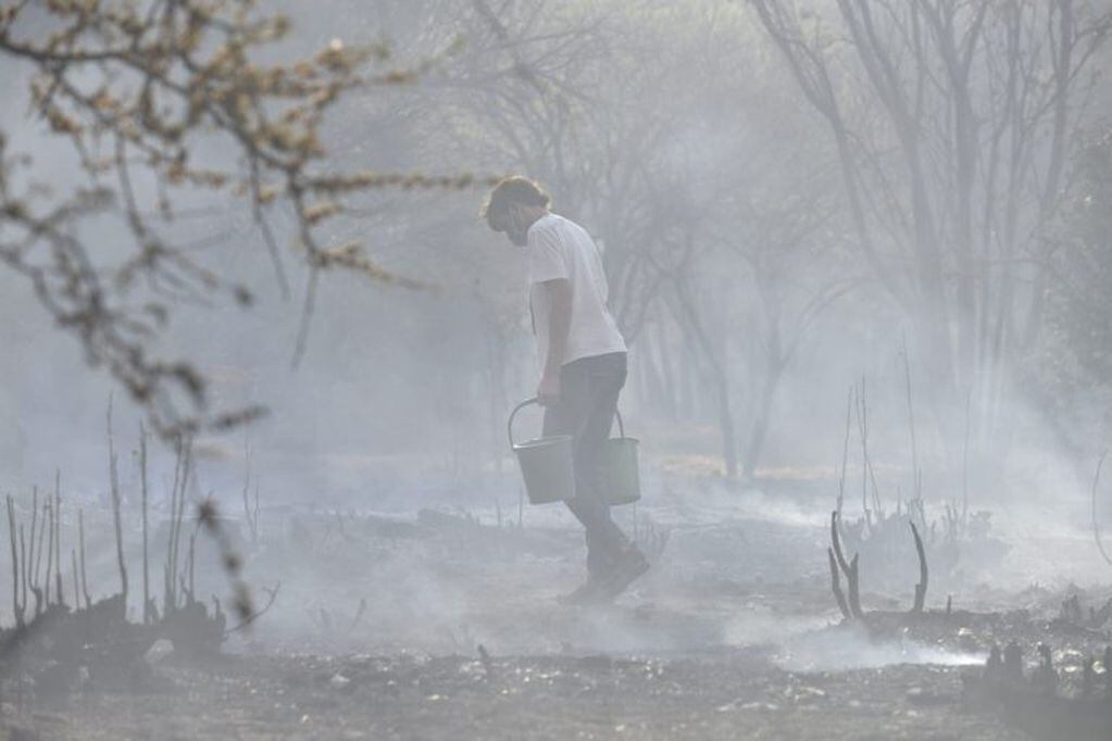 En Alta Gracia y zona, hace una semana que los incendios mantienen a la población en vilo.