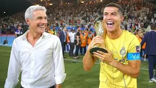 Cristiano Ronaldo celebra el título con Al Nassr