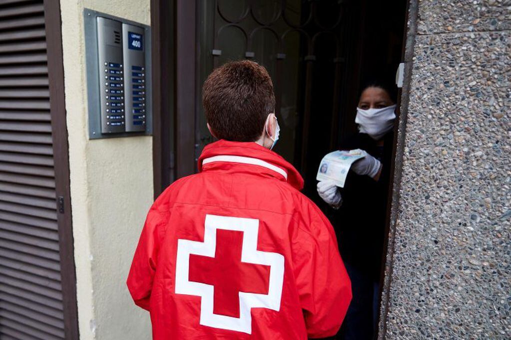 El psicólogo y enfermero Rodrigo Cuba se desempeña como director de Emergencias de la Cruz Roja.