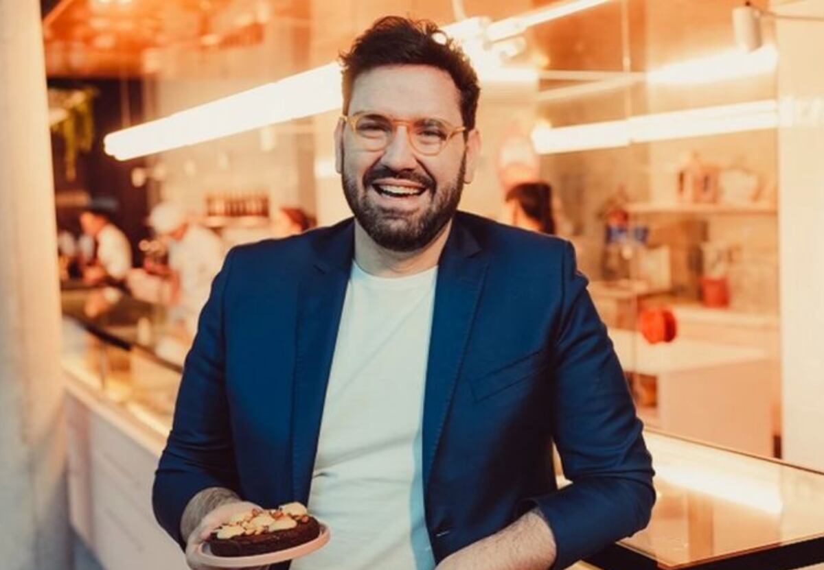 Pan dulce, turrones y macarons: cómo es la colección especial que vende Damián Betular en su pastelería para Navidad 2025 thumbnail