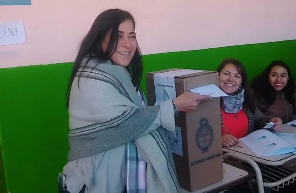 Carolina Moisés vota en la PASO, en Jujuy
