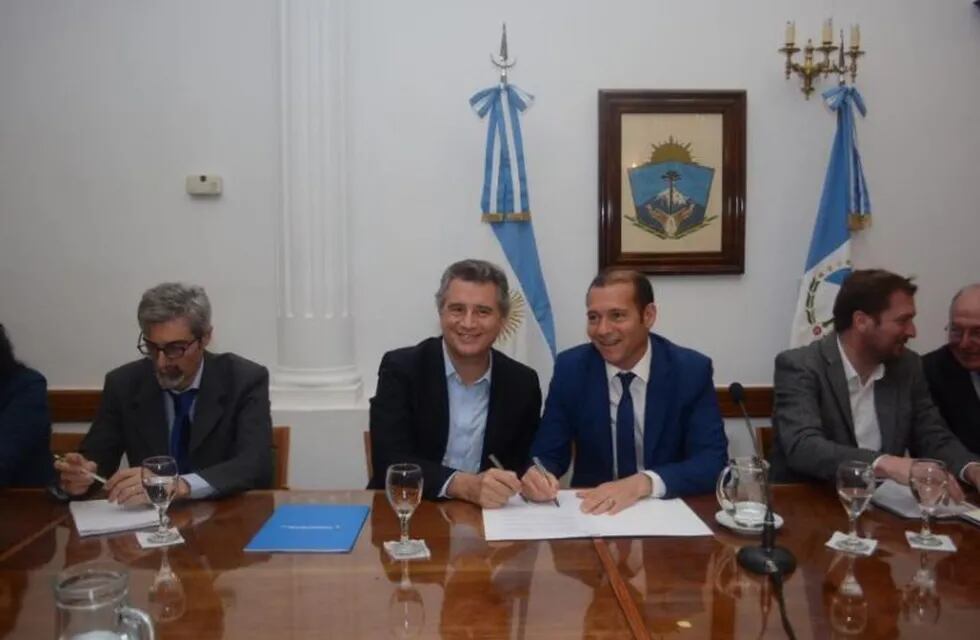Gutiérrez firmó acuerdos con Nación y el FIDA . (Twitter)