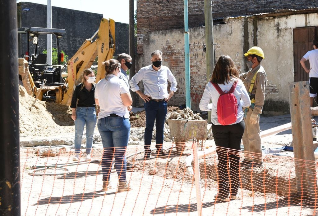 Se habilita la primera cuadra de calle Tucumán luego de la obra de desagüe