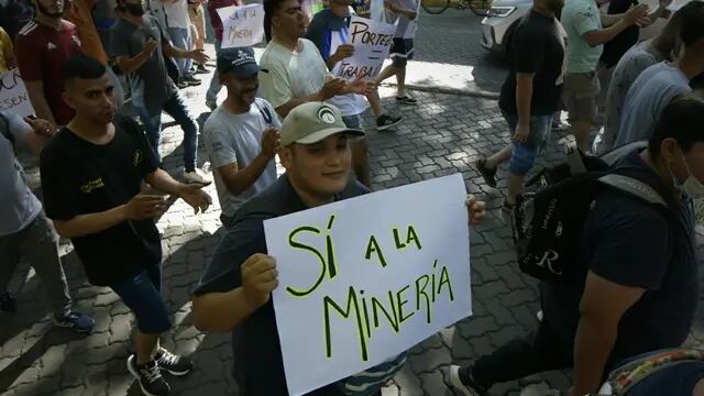 Maifestación a favor de la minería en Mendoza.