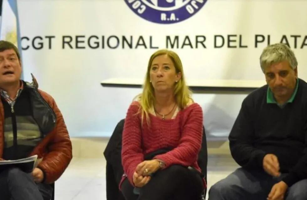 Guglielmotti, Adriana Donzelli y Sergio Arista, dirigentes de la CGT local (web).
