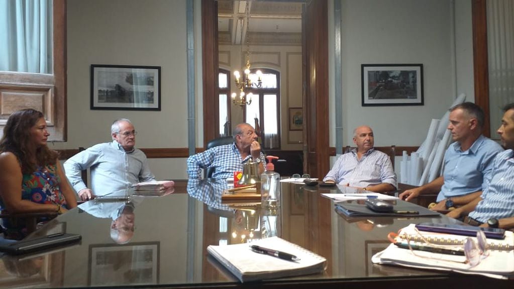 Tres Arroyos: referentes de las distintas secretarías municipales se reunieron con el intendente Carlos Sánchez