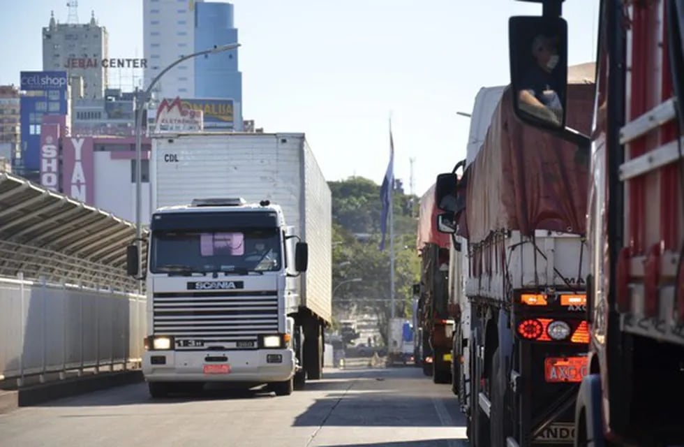 Cambios en el tránsito de camiones sobre el Puente de la Amistad
