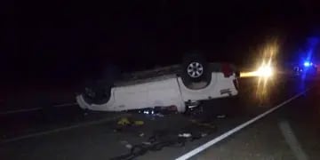 Accidente, Toyota volcó en San Rafael