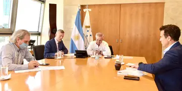 Felipe Solá dialogó por primera vez con el Secretario de Estado de EEUU