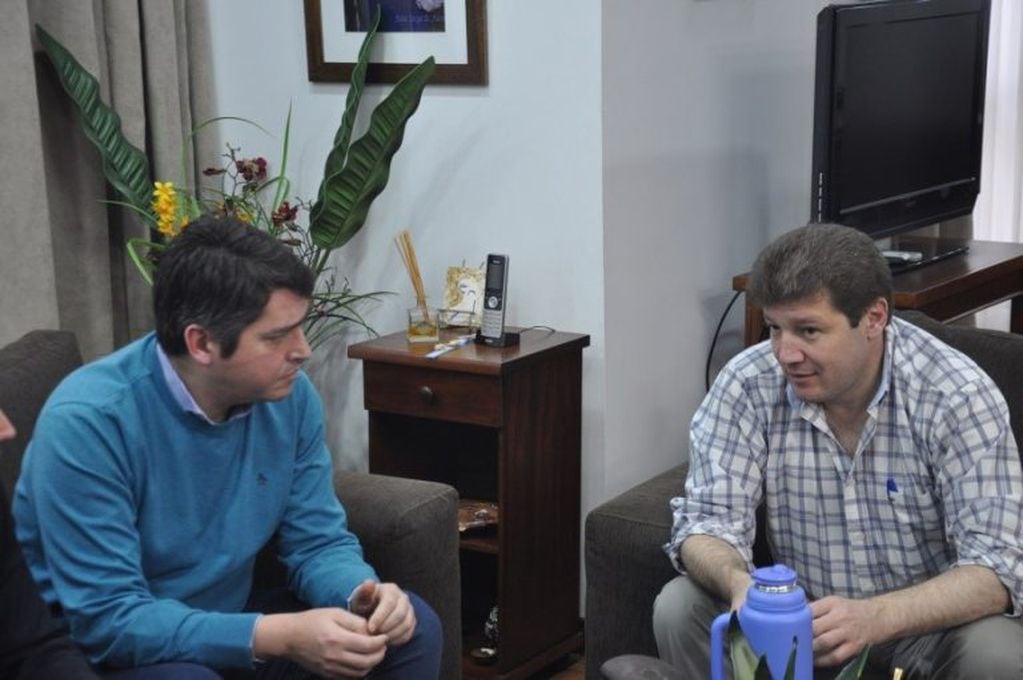 Intendente Martín Pérez junto al Gobernador Gustavo Melella(web)