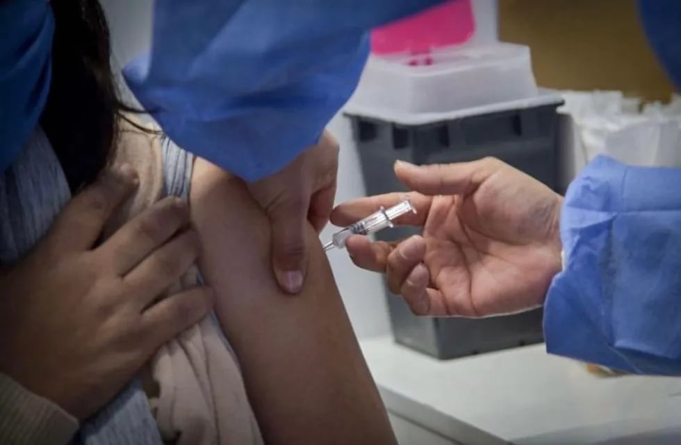 En Córdoba, se amplió la vacunación a todos los grupos de riesgo.