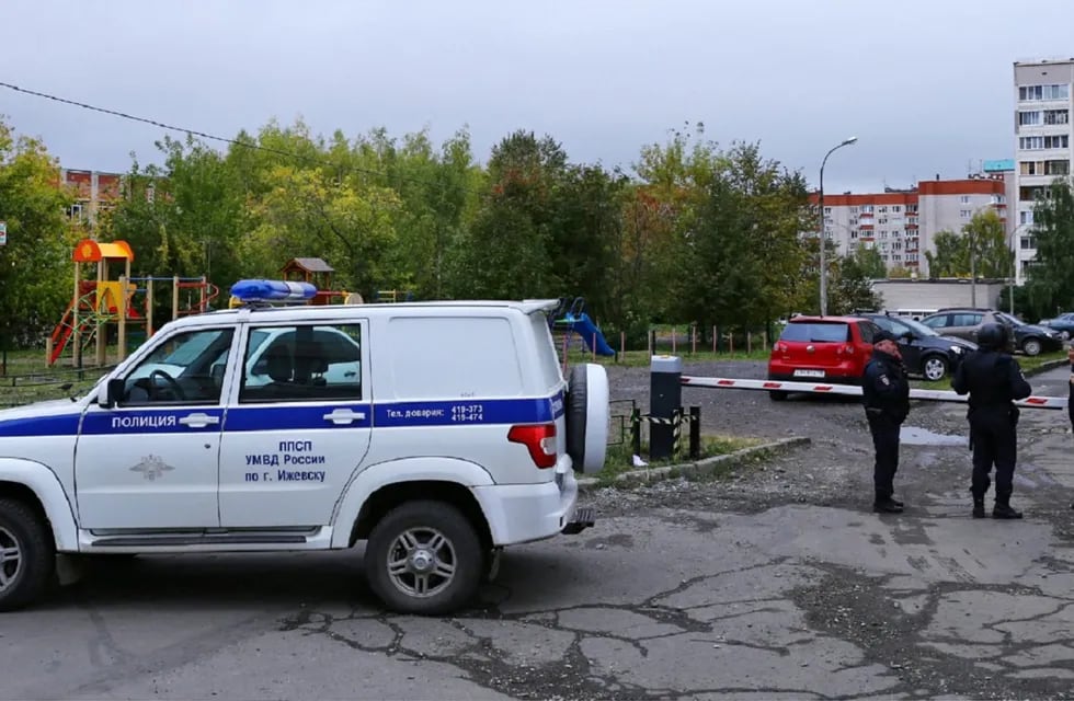 Un hombre mató a 13 personas en una escuela de Rusia (Web)