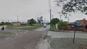 Los jóvenes fueron apresados en esta esquina de barrio Santa Isabel III. (Google Street View)