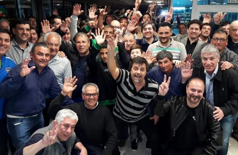 Ricardo Caruso Lombardi y Omar Labruna visitaron la ciudad de Necochea.