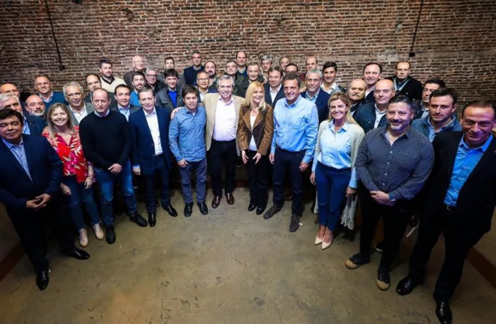 Fernández, Kicillof y Massa, se reunieron con intendentes bonaerenses. Foto Rolando Andrade.