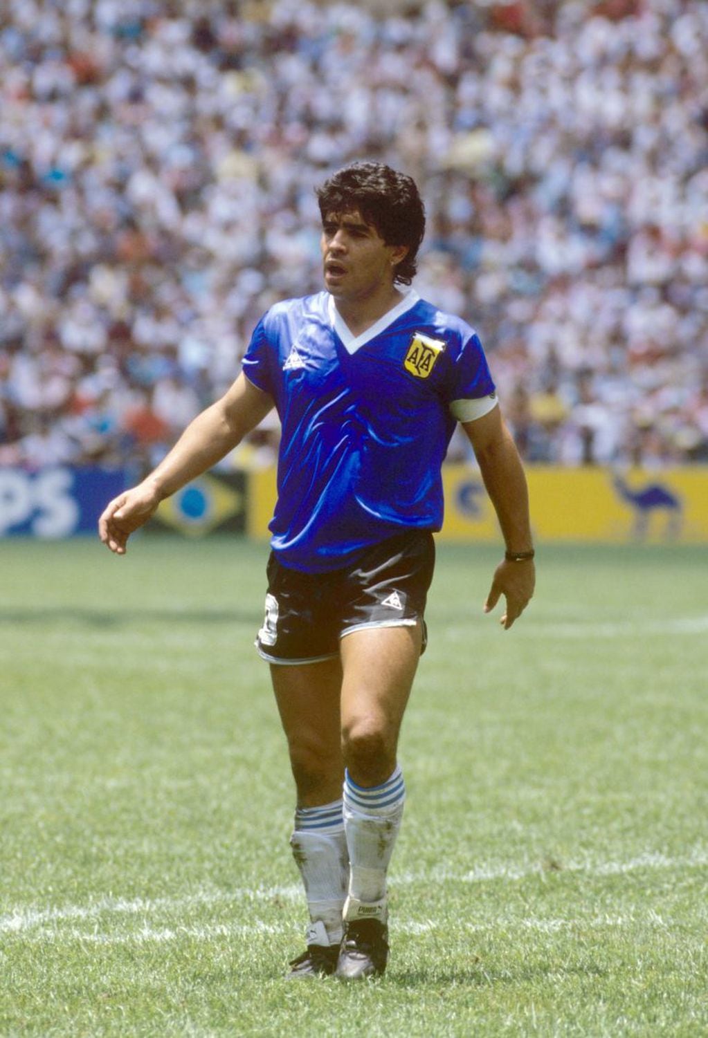 Diego Maradona durante el partido de cuartos de final del Mundial de México entre Argentina e Inglaterra disputado el 22/06/1986 en Ciudad de México. (Foto: DPA)