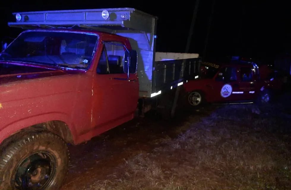 Siniestro vial en 25 de Mayo tuvo como protagonista a una camioneta de Bomberos Voluntarios